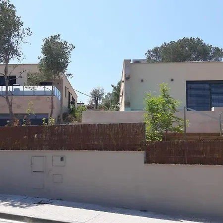 Els Cards - Sitges: Relax By Pool & Pine Trees